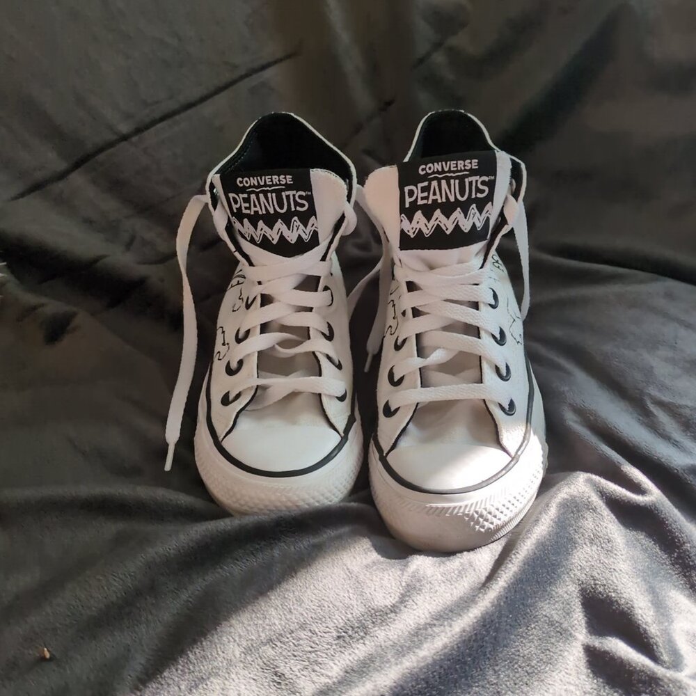 Peanuts x Converse Cuck Taylor All Stars High tops